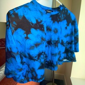 Women’s Crop Top (Size L)